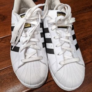 Adidas Superstars 6.5 womens
